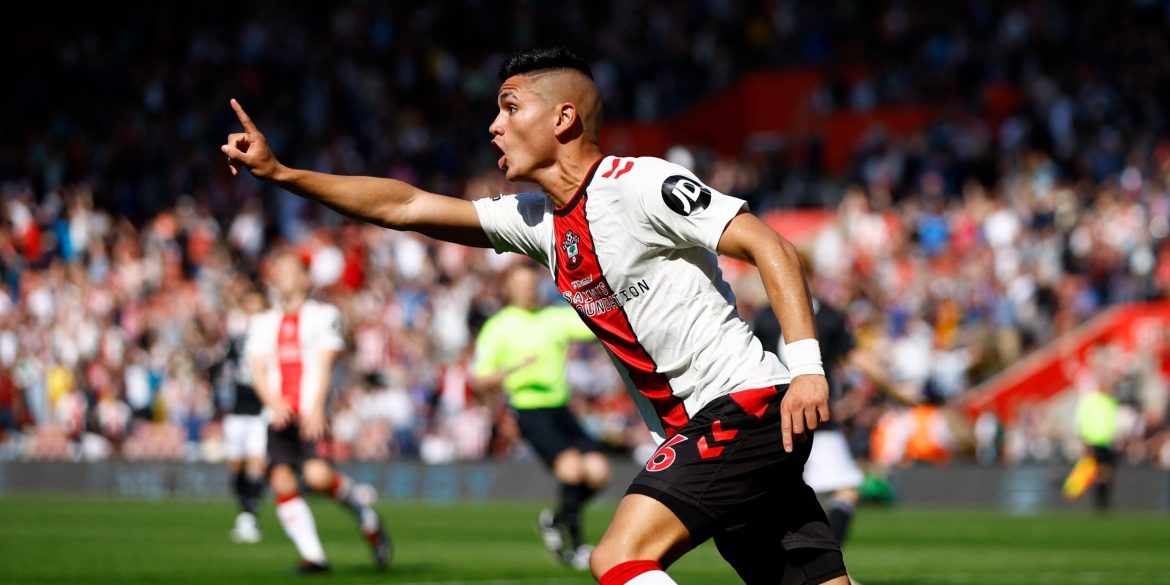 Southampton’s £25k-p/w "Baller" Now "Looks Like He’ll Stay"